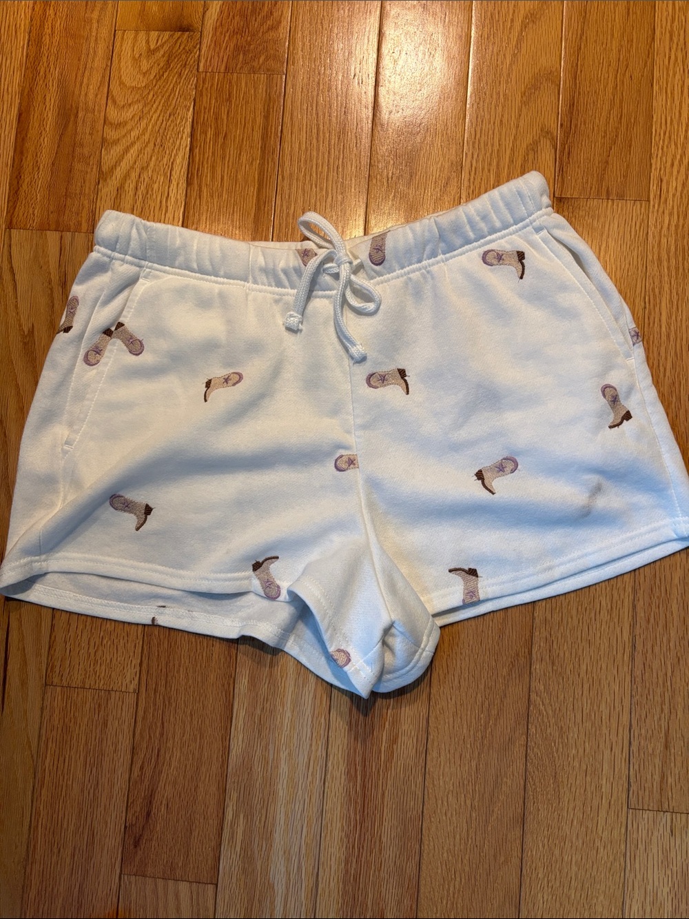 Like new Pink Republic Fleece Shorts Cowboy Boots Embroidered Large White Soft L